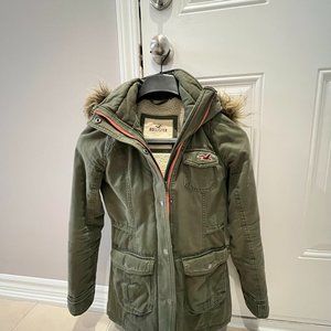 Army Green HOLLISTER women's coat - Size XS